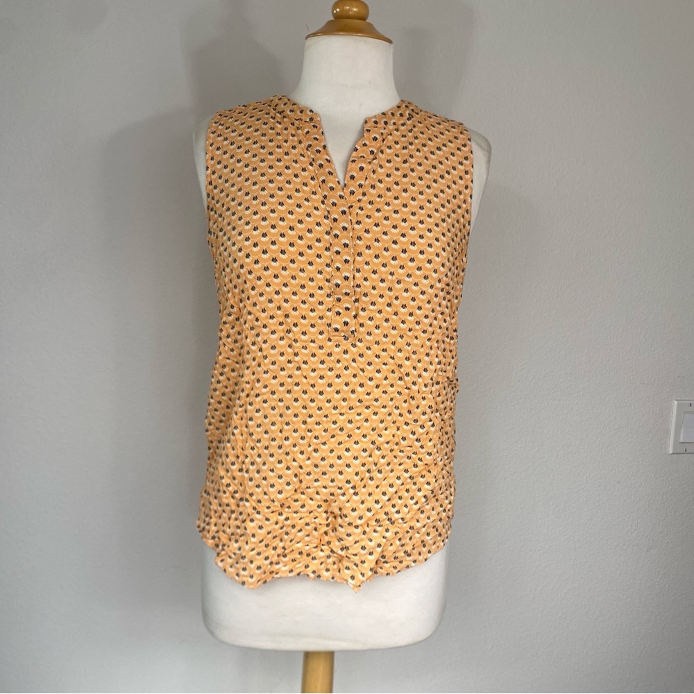 Sandra Women's Peach Floral Sleeveless Blouse Size Medium Coastal Cottagecore